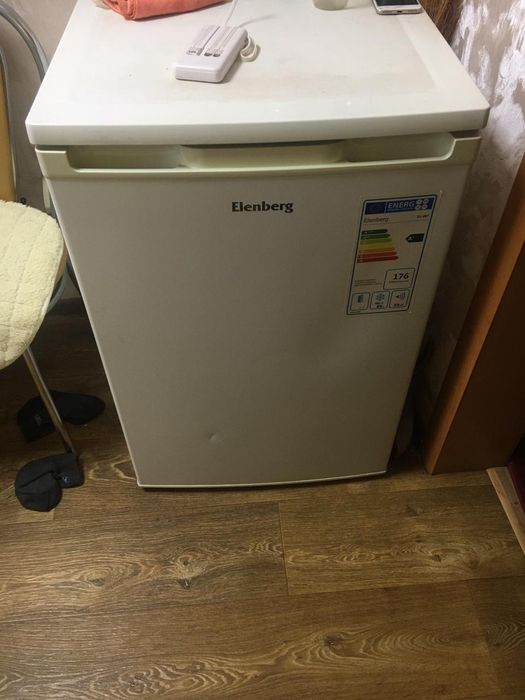 Морозильник продам