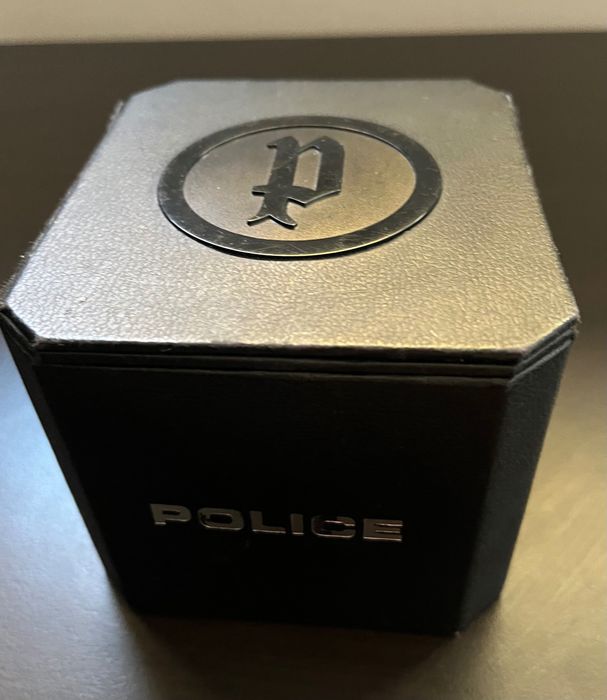 Часовник  Police