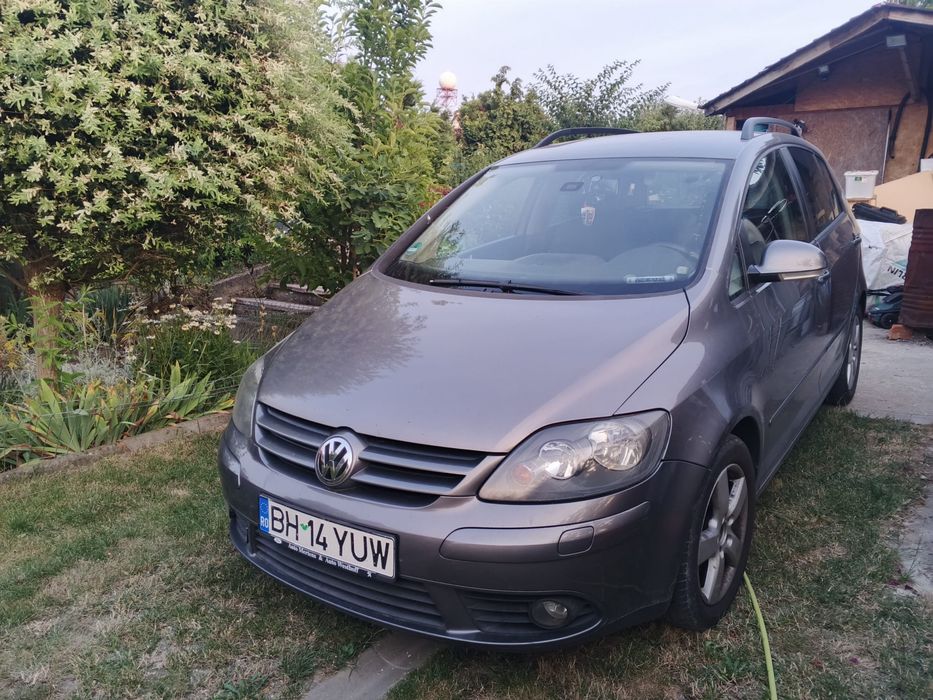 Vw golf plus.