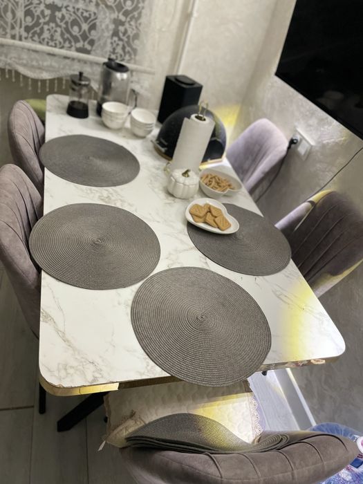 Продам стол со стульями