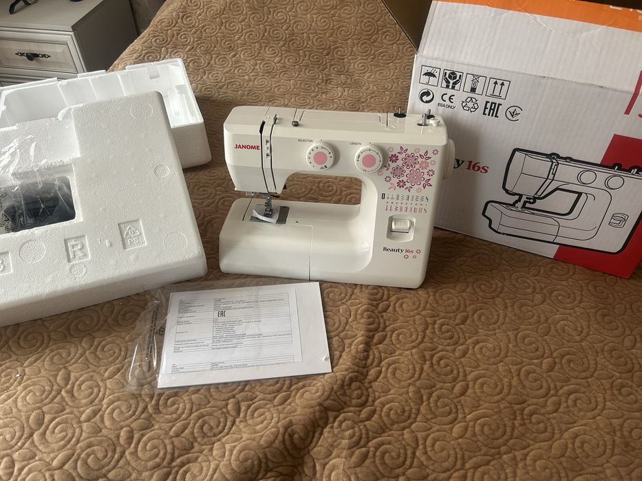 Продам новую швейную машинку