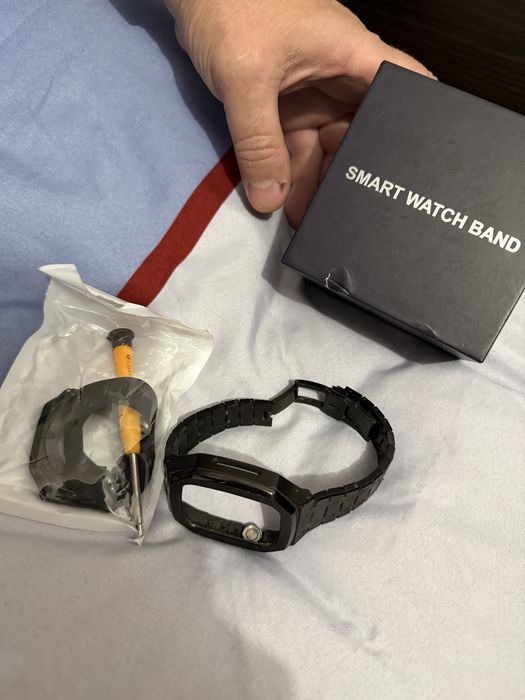 Apple Watch SE 44mm – Midnight + brățară metalică