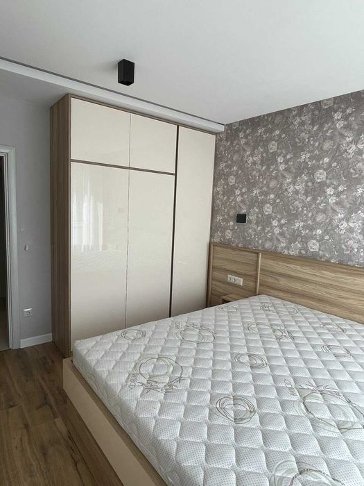 Дава се под наем Тристаен апартамент в София, Витоша - 125 кв.м за 850 € - Снимка #3