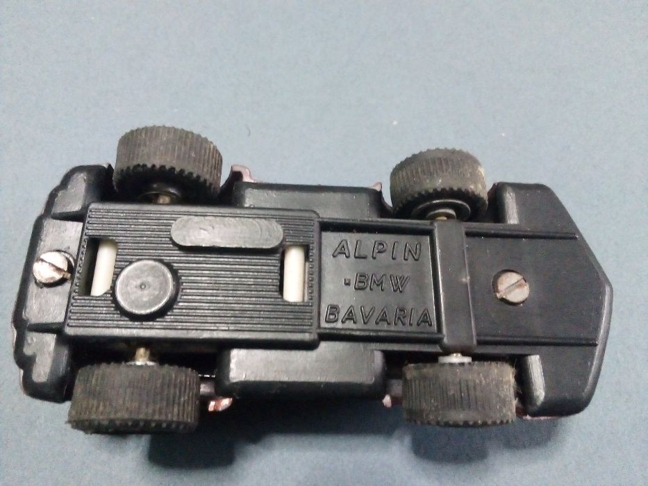 Само за колекционери! Предлагам детски колички, катер и хеликоптер.