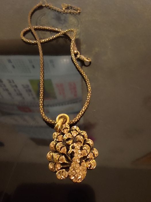 Бижутерия разная.