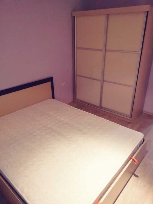 Дава се под наем Тристаен апартамент в Бургас, Възраждане - 98 кв.м за 357 € - Снимка #2