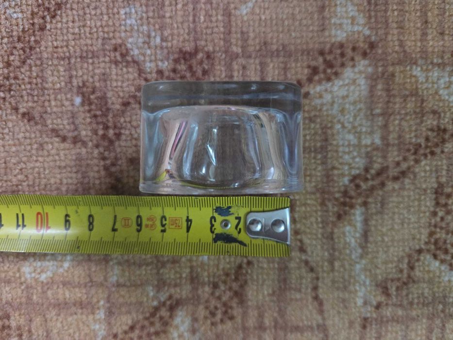 Vand 15 suport patrat de sticla transparenta pentru lumanare pastila