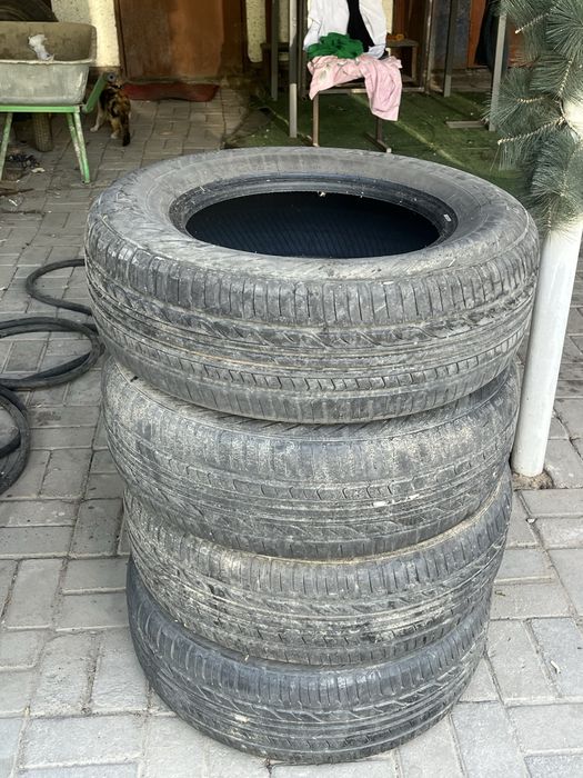 Продается шины 4пара