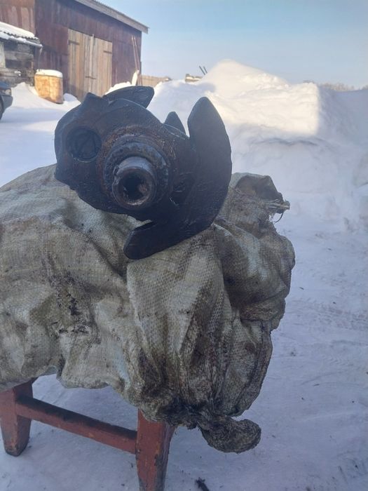 Продам коленвал на Т 40