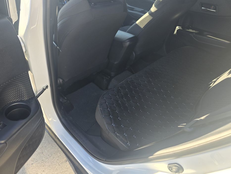 Toyota C-HR Model 2023