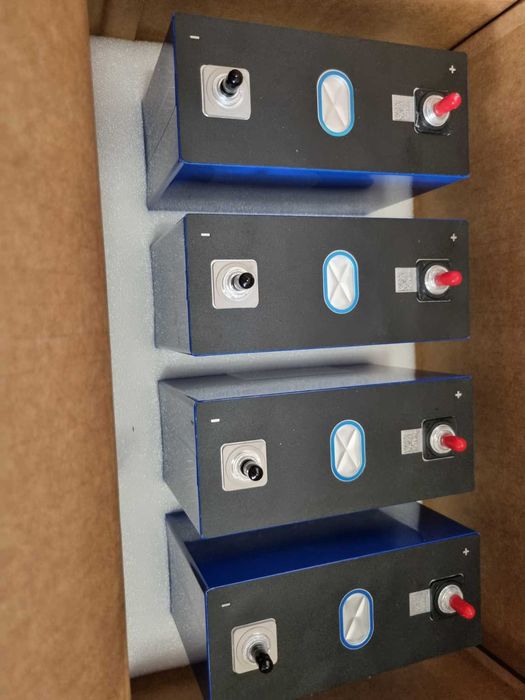 Acumulator LiFePO4 360 Ah format din 4 ac. litiu 3.2 V noi