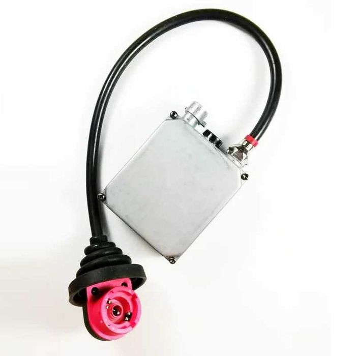 Нов Ксенон Баласт Hella 5DV007760-71 B BMW E38 Z8 Passat др.  Гаранция