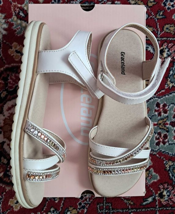 Сандали за момиче Graceland