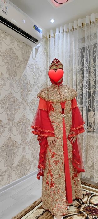 Ansambl kelin ko'ylak