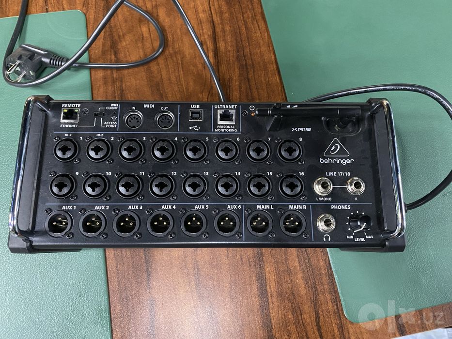 Behringer x air xr18