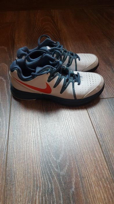 Nike маратонки