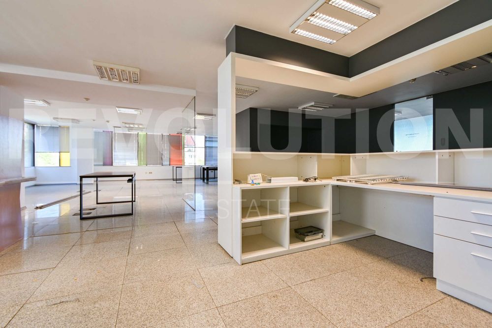 Продава се Офис в София, Сухата река - 482 кв.м за 1202 €/кв.м - Снимка #4