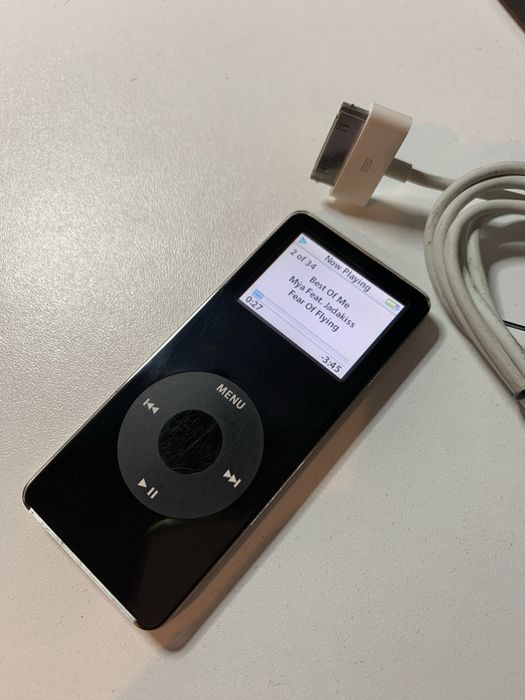 Apple iPod NANO 1 Black 2GB Model A1137 Multimedia Music Mp3 Player