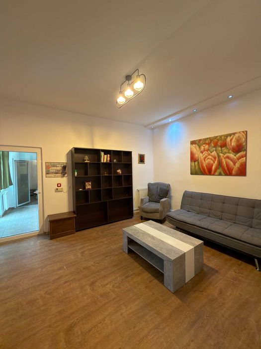Casă/Apartament spațios 120mp cu curte și parcare – zona centrală Arad