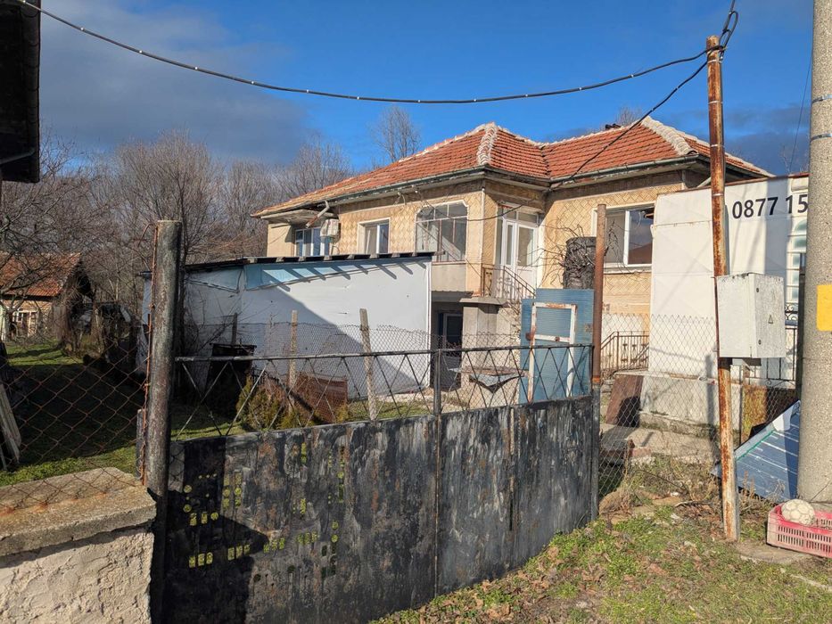 Продава се Къща в с. Попинци, Област Пазарджик - 180 кв.м за 243 €/кв.м - Снимка #1