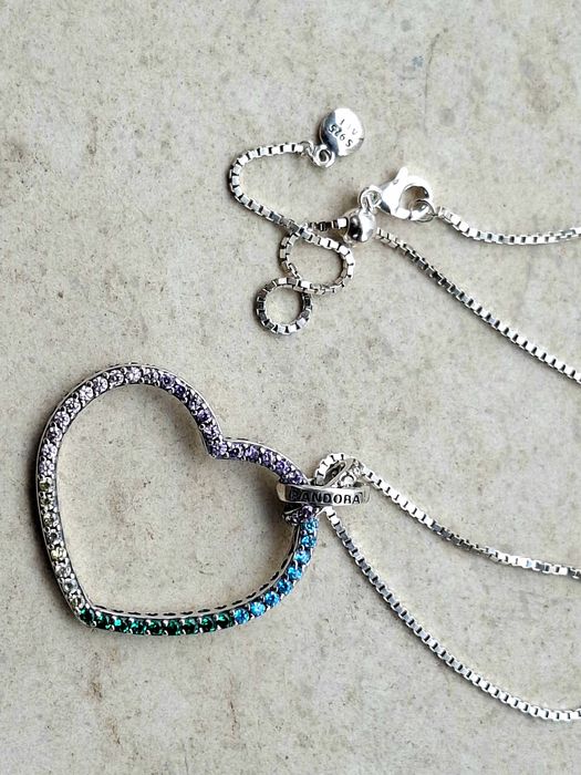 Сребърно колие със висулка сърце - модел на ПАНДОРА