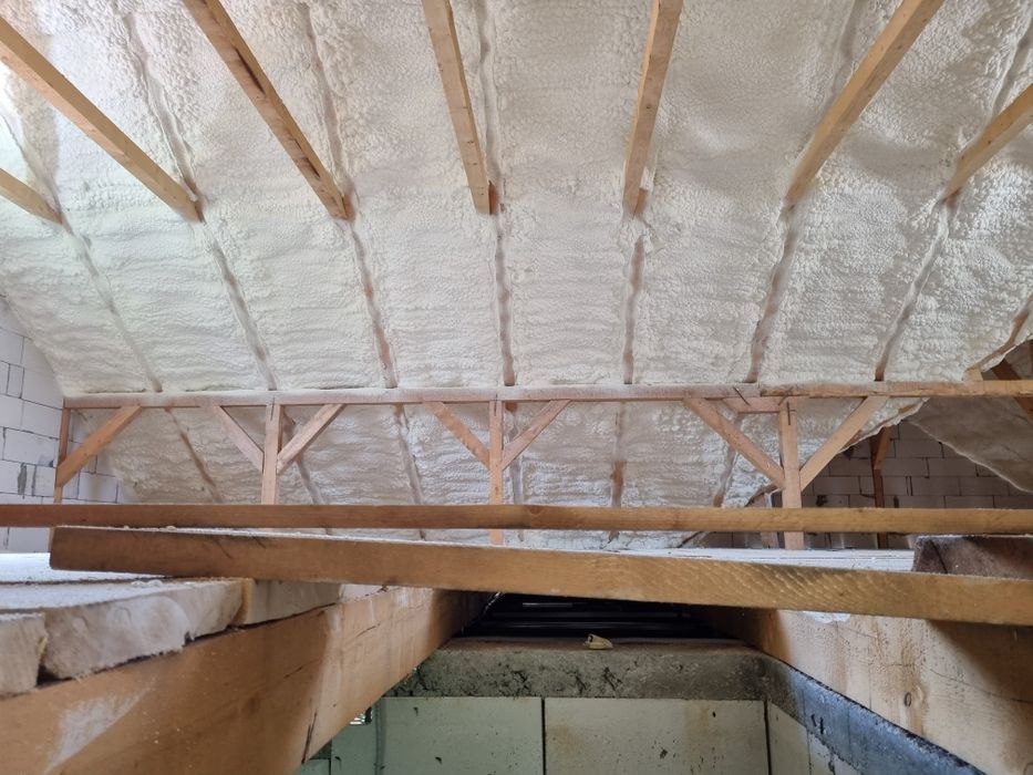 Izolatii spuma poliuretanica