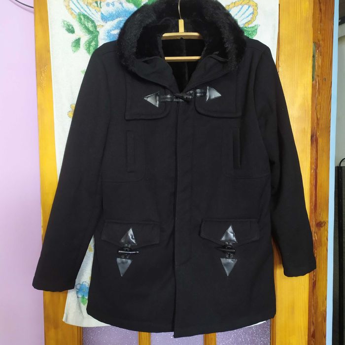 Полупальто мужское стильное продам.