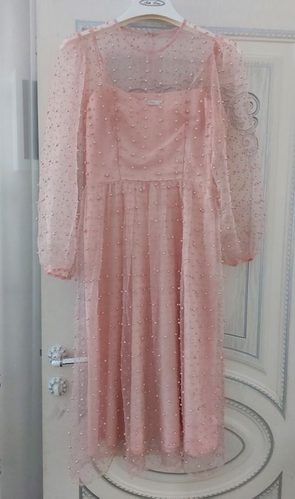 Продам несколько платьев, размеры S-M