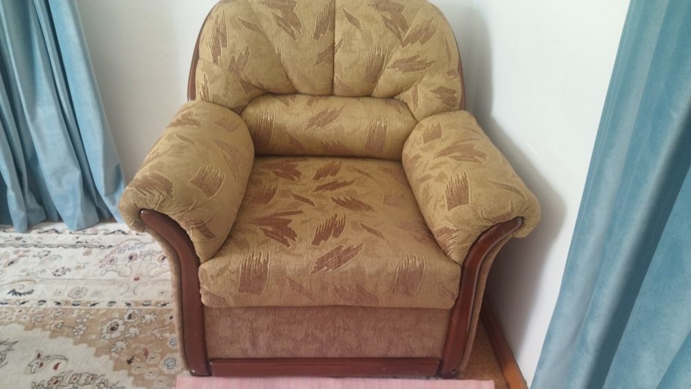 Угловой диван с креслом