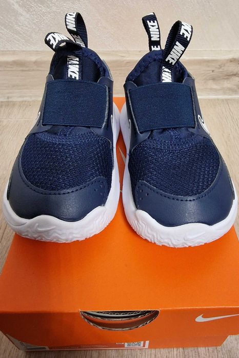Nike обувки Flex runner 3
