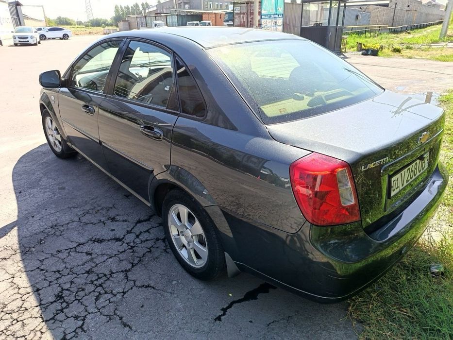Chevrolet Lacetti 2021 года в хорошем состоянии
