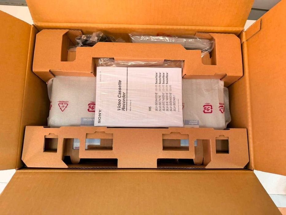 Video Recorder Sony SLV-SE640D Hi-Fi Stereo - 6 Capete - NOU in Cutie (NOS)