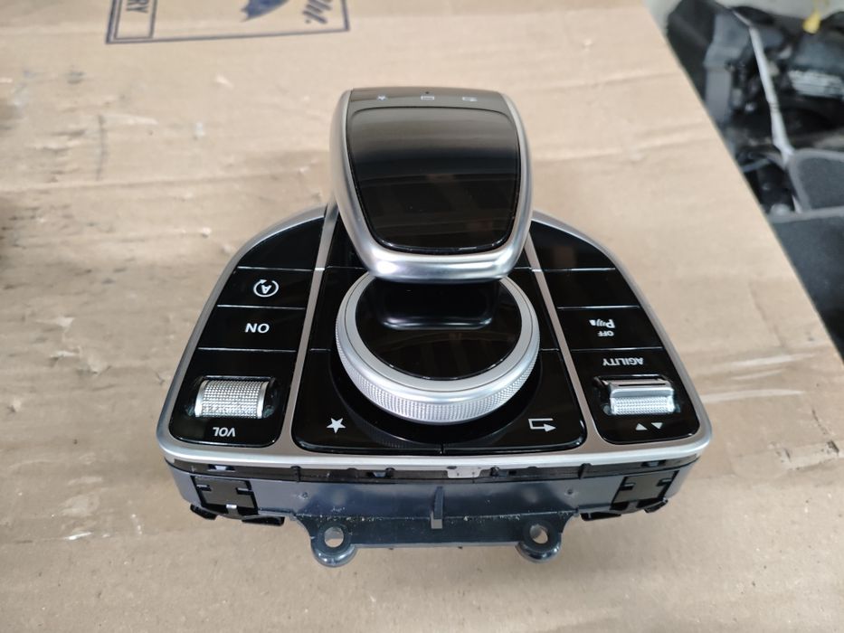 Джойстик/Тъчпад/Touchpad за навигация/мултимедия за Mercedes W205