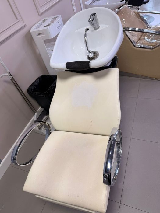 Продам парикмахерское оборудование