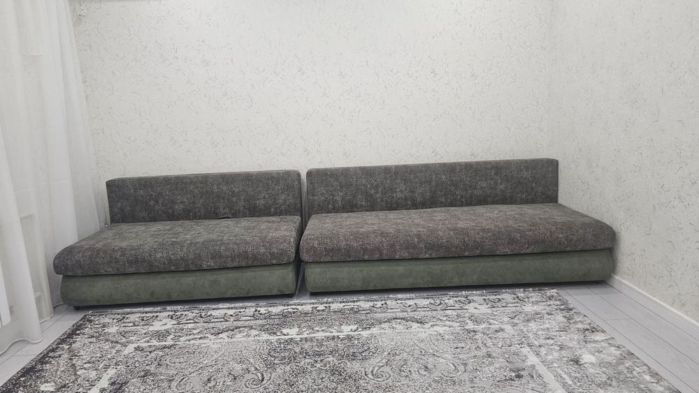 Продам диван с подушками они есть новые , при осмотре покажем всё