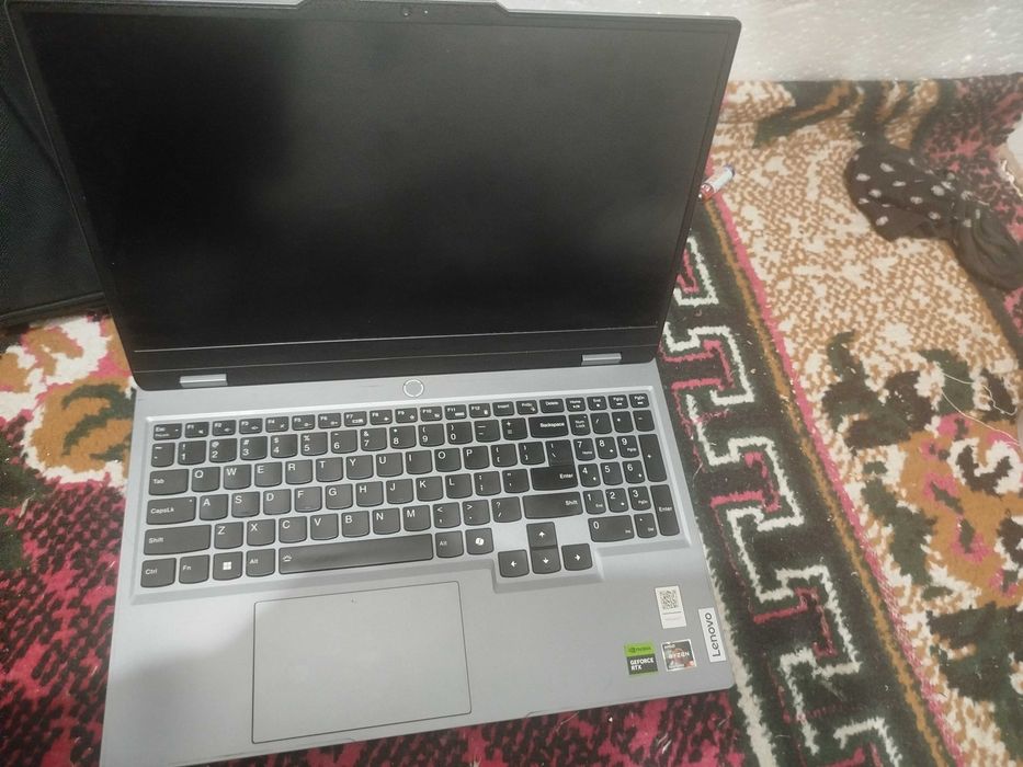 Gaming Noutbuk Lenovo Loq Ryzen 5 7000, RTX 3050 6GB, 12 GB RAM
