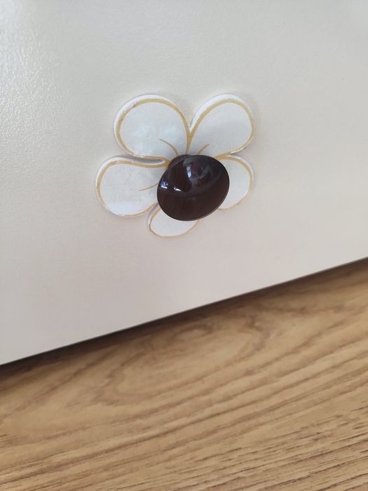 Дървена бебешка кошара