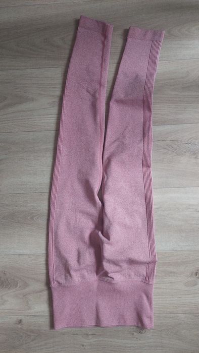 Продам спортивный костюм