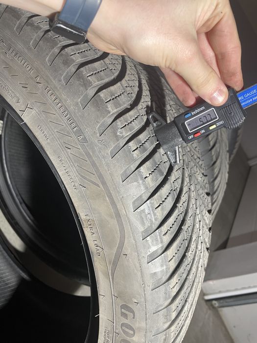 Всесезонни гуми - Goodyear Vector gen 3 255/45/20