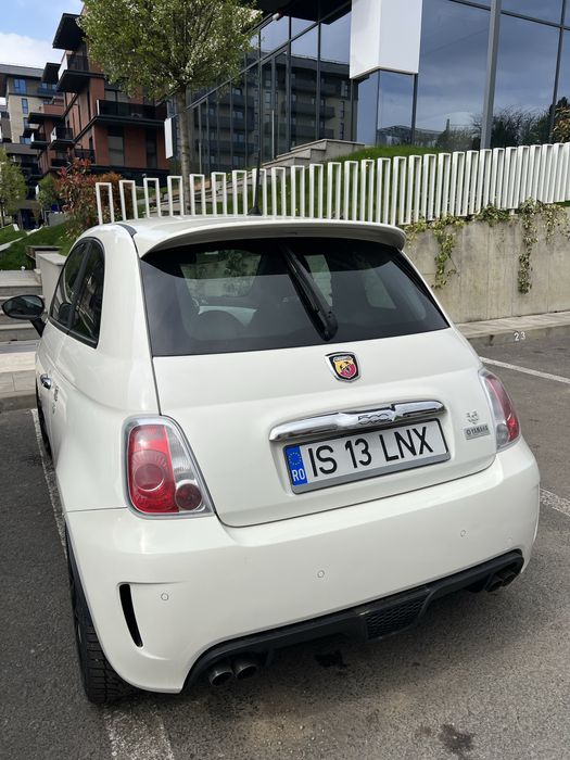 Abarth 500 595 Yamaha Factory Racing
