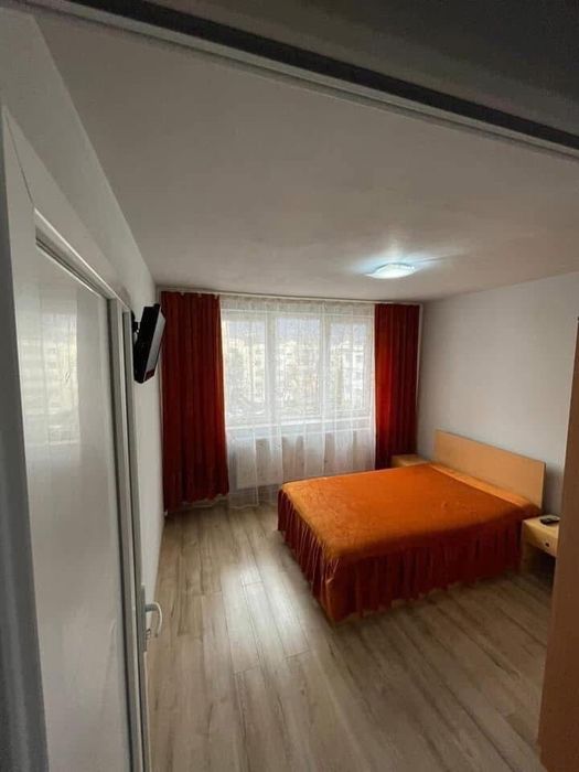 Dau in chirie apartamnet