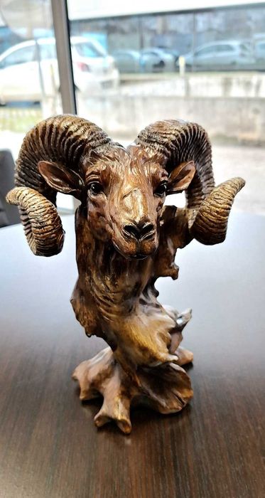 Нова Овен Статуетка 30см Фигура Животно