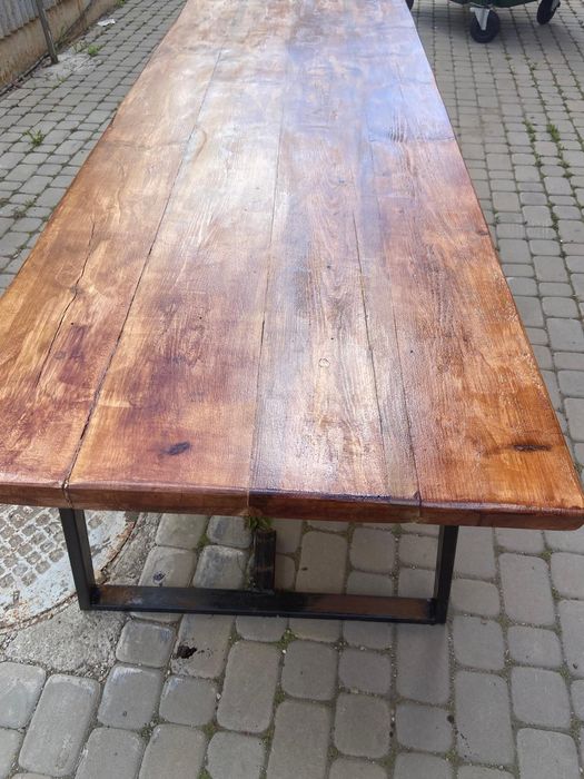 Продам стол из дерева