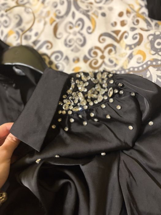 Сатенен сет с камъни