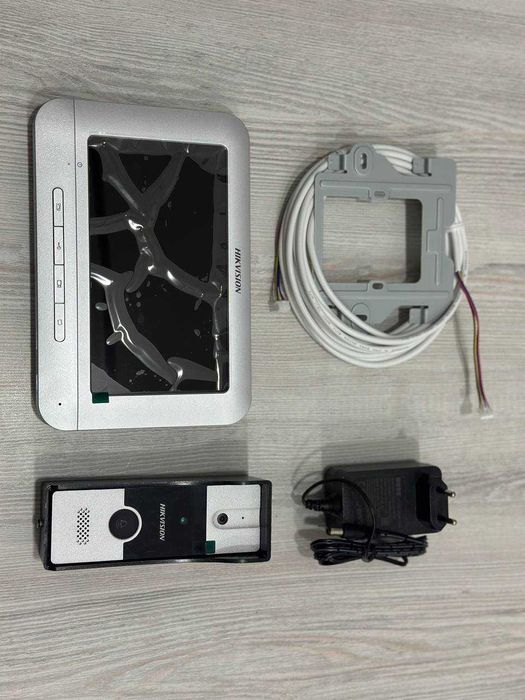 Домофон Hikvision DS-KIS202T