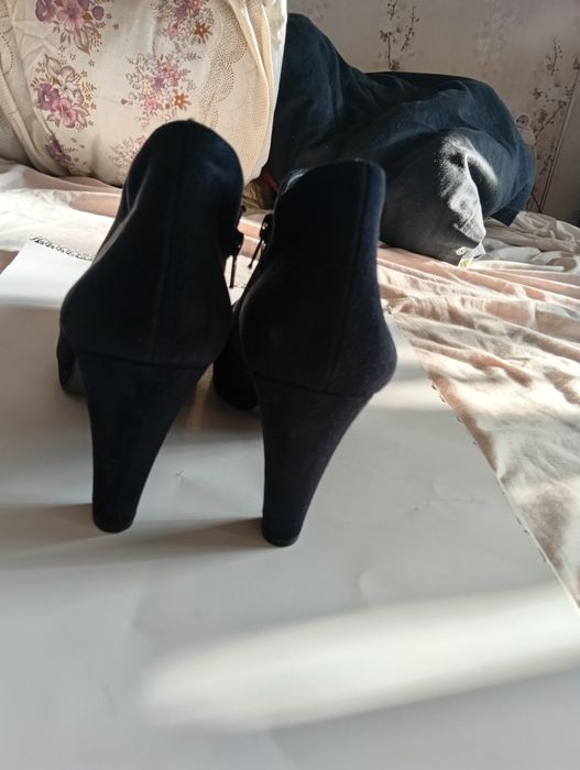 Елегантни черни боти Paul green н.40 естествена кожа