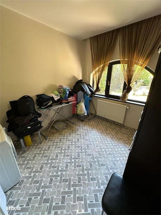 Vila MODERNA, P+1+M, constructie 2011, teren 1145 mp Cazasu
