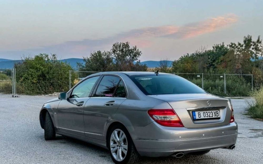 Продавам Мерцедес С280