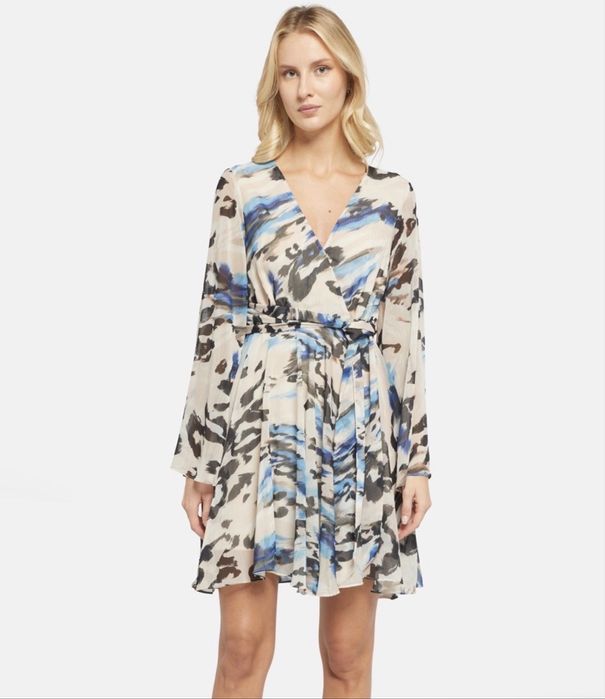 Дамска ефирна рокля Guess