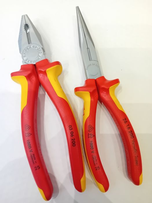 Set profesional Knipex VDE